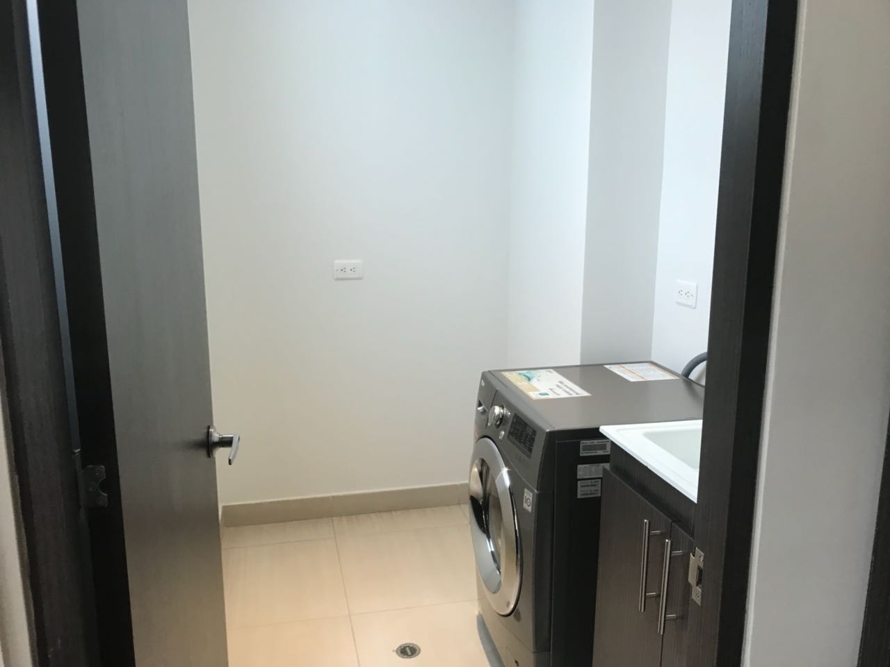 8 1 30, MOSQUERA, Cundinamarca, 4 Habitaciones Habitaciones, ,3 BathroomsBathrooms,Casa,Arriendo,RODAMONTE,1,3,1149